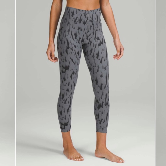 Lululemon InStill High-Rise Tight 25" - Picture 3 of 9